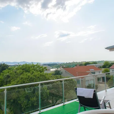 Modern With Jaccuzi And Wonderful View アパート *