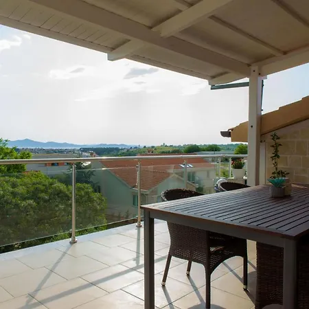 Modern With Jaccuzi And Wonderful View アパート *