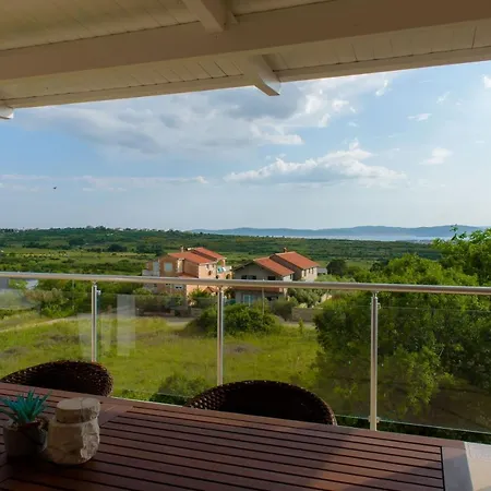 Modern With Jaccuzi And Wonderful View